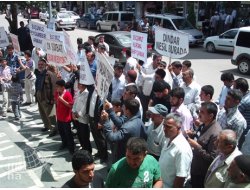 Mustazaf-der'in Kapatılması Silvan'da Protesto Edildi