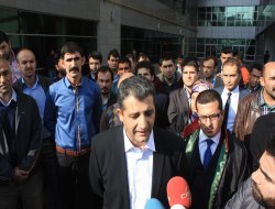 Mersin'de gözaltına alınan polisler suç duyurusunda bulundu