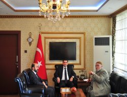 Diyanet’ten hayırsever amcaya takdir belgesi