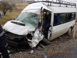 Dershane öğrencileri kaza geçirdi:16 yaralı