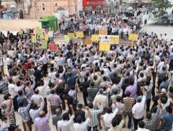 Girtina Mustezef-Der, Li Gelek Deveran Hat Şermezar Kirin