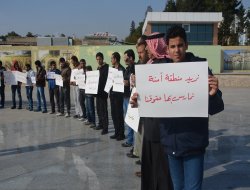 Suriyeliler geçici hükümetlerine tepki