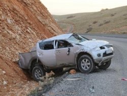 Düğün konvoyunda kaza: 1 ölü, 7 yaralı