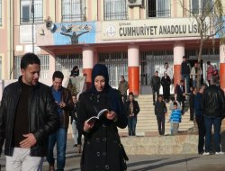 AÖF öğrencileri sınav sisteminden yakındı