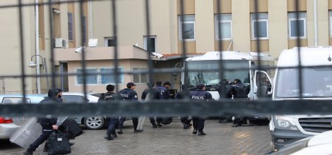 Diyarbakır'da katil zanlısı 7 kişi daha Adliyeye sevk edildi.