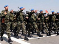 “Zengin bedelliye, fakir askere!”