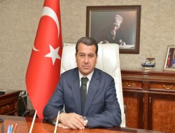 “Tüm insanlar eşit, özgür ve onurlu yaşama hakkına sahiptir”