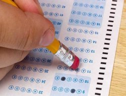 AÖF bahar dönemi ara sınavları yapılıyor