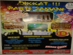 Kızlı-erkekli partiye habersizce sponsor gösterildiler