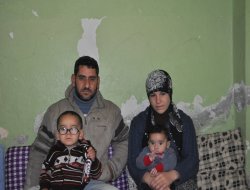 Suriyeli aile zor şartlarda yaşam mücadelesi veriyor