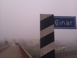 Çınar’da yoğun sis etkili oluyor