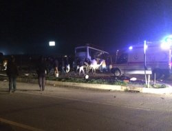 Adana’da TIR ile minibüs çarpıştı: 18 yaralı