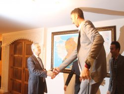 Dev adamdan Mardin Valisi Taşesen’e ziyaret