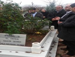 “Mesafeler uzak olabilir ama kalpler yakın hatta birdir”