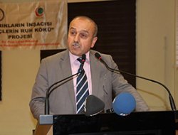 'Toplumumuzun ruhu İslam'dır'