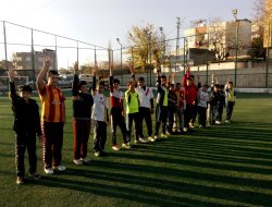 Vahdet-Der kardeşlik maçı düzenledi