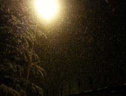 Aksaray güne kar ile uyandı