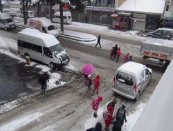 Tatvan’da yoğun kar yağışı