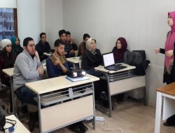 Sağlıklı beslenme konusunda gençler bilgilendirildi