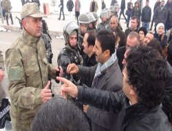 Roboski Tiyatrosuna Jandarma müdahalesi