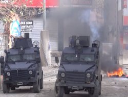 PKK yandaşları Şırnak sokaklarında kargaşa çıkardı