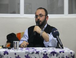 “Âlim ilmiyle amel edendir”