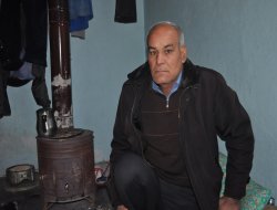 İş bulamayan Suriyeliler yardım bekliyor