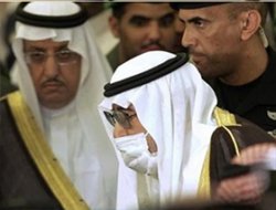 Kral Abdullah oksijen tüpüne bağlı yaşıyor