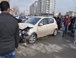 Işık ihlali kazayla sonuçlandı