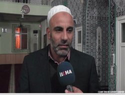 Ezana saygısızlık yaparak cami imamına saldırdılar