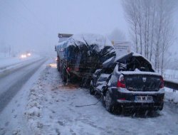 Bitlis’te trafik kazası: 1’i ağır 3 kişi yaralandı