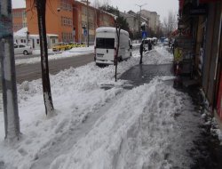 Tatvan’da 2 gün kar tatili