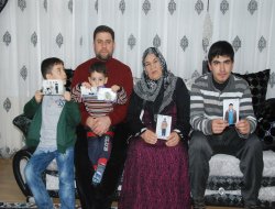 Oğlu 18 yıldır cezaevinde olan annenin hasreti yürek burkuyor