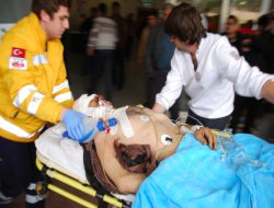 Yaralı 8 YPG’li Türkiye’ye getirildi