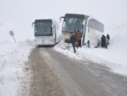 20 yolcu ölümden döndü
