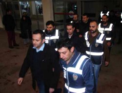 Gözaltına alınan 14 polis adliyeye sevk edildi