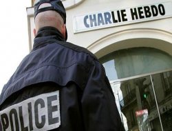Paris'te Charlie Hebdo dergisine silahlı saldırı: 10 ölü