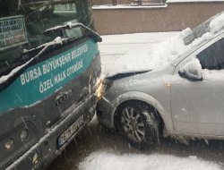 Bursa’da yollar buz pistine döndü, kazalar yaşandı