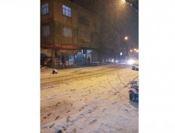 Ergani’ye yılın ilk karı düştü