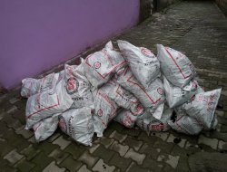 Ergani’de çalıntı yardım kömürü yakalandı