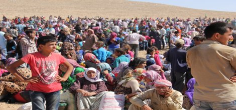 Kobani'ye geçişler sürüyor