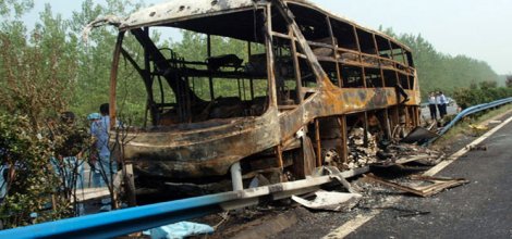 Pakistan'da Katliam Gibi Kaza: 57 Ölü