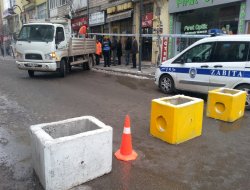 Çökme tehlikesi bulunan bina mühürlendi