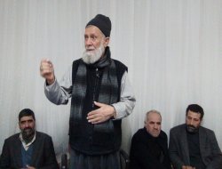 Kurtuluş vahyin emrini yaşamaktadır