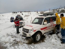 Mahsur kalan 57 yaşındaki kadın ile bebek kurtarıldı