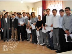 Sason Kaymakamı Öğretmenlere Sertifika Verdi