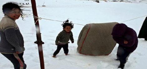 Suriye'de insanlar şimdi de soğuktan ölüyor