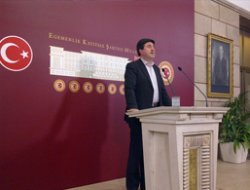 'O Dönemi Diktatörlük Olarak Değerlendiriyorum'