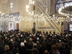 'Güneşe üfleyerek hiç kimse söndüremez'