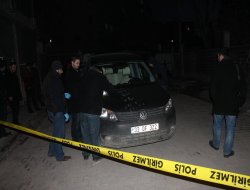 Kızıltepe’de seyir halindeki araca silahlı saldırı